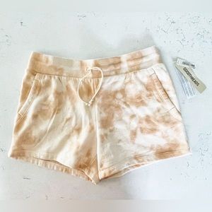 Good Threads Cream and Peach/Tan Drawstring Sweatpant Shorts Size Medium NWT